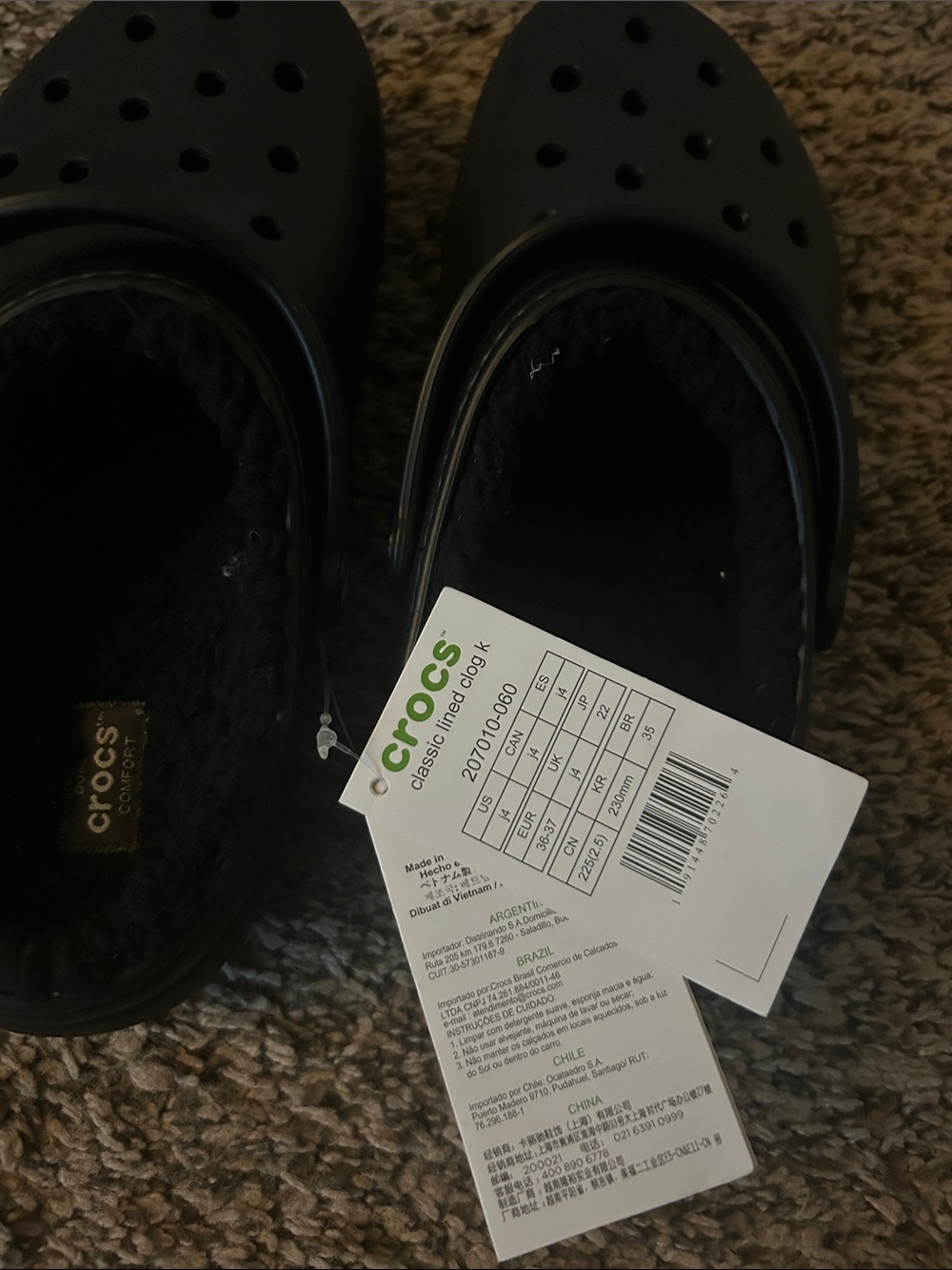 CROCS Kids Black Fuzz-Lined Classic Clog